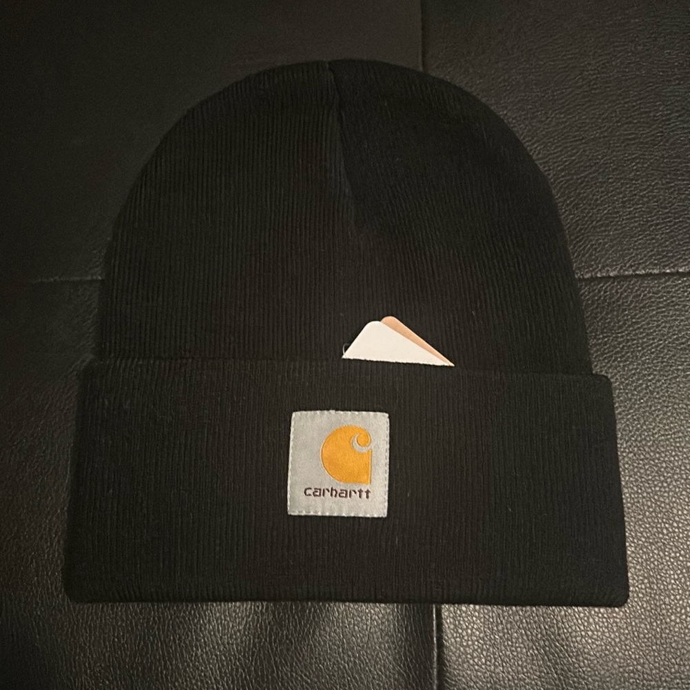 KNIT CUFFED BEANIE